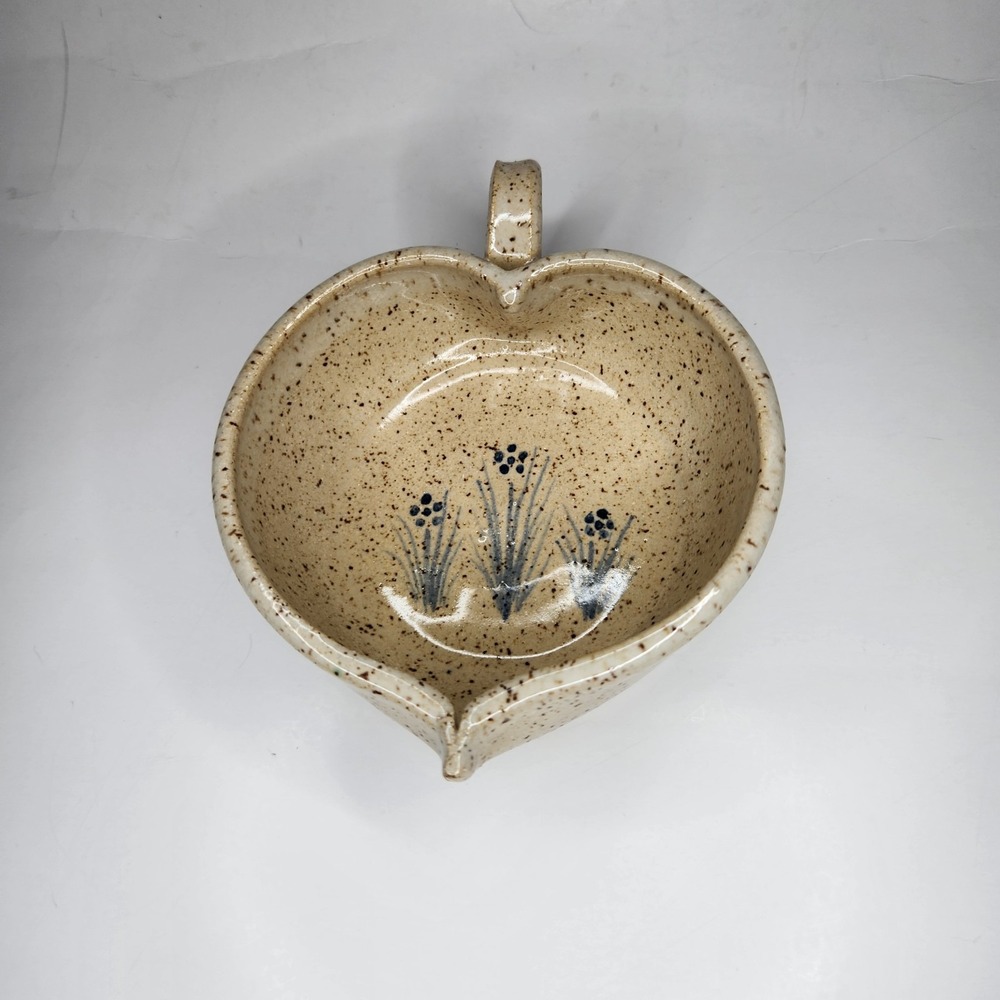 Stoneware‎ Pottery Heart Shaped Bowl Trinket Dish Glazed Artist Signed